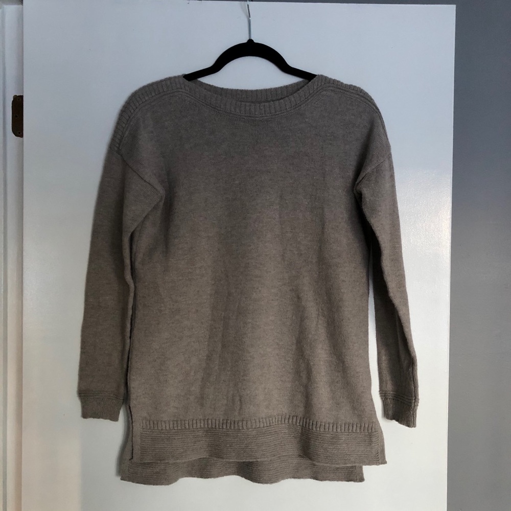 Old navy sweater
